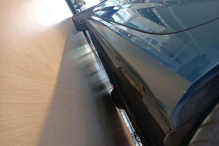 Used Audi A7L 2022 55 TFSI quattro S-line Edition One First Edition Left Side Sill