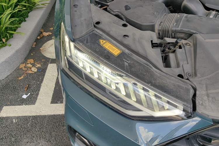 Used Audi A7L 2022 55 TFSI quattro S-line Edition One First Edition Right Front Headlight