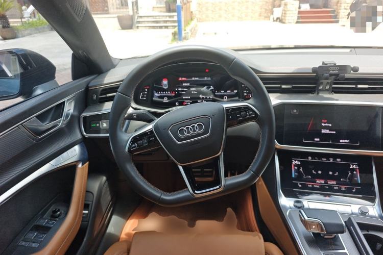 Used Audi A7L 2022 55 TFSI quattro S-line Edition One First Edition Steering Wheel