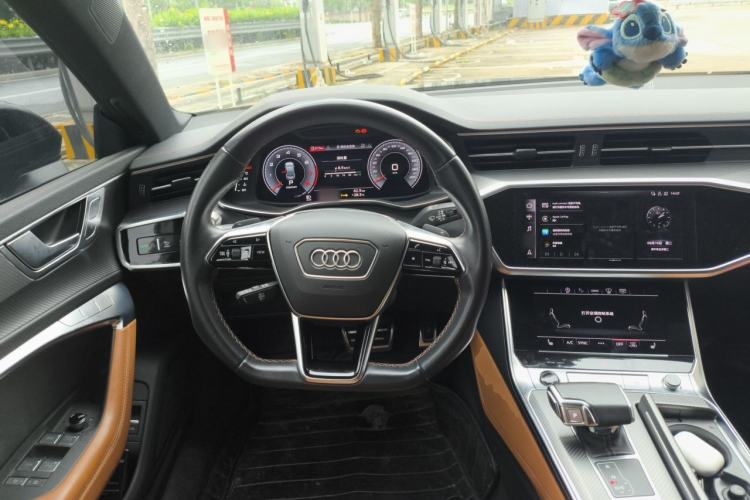 Used Audi A7L 2022 55 TFSI quattro S-line Edition One First Edition Steering Wheel