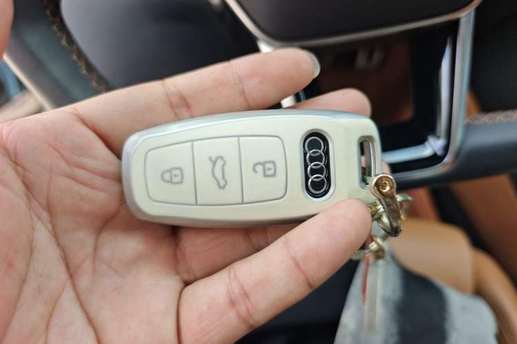 Used Audi A7L 2022 55 TFSI quattro S-line Edition One First Edition Vehicle Key