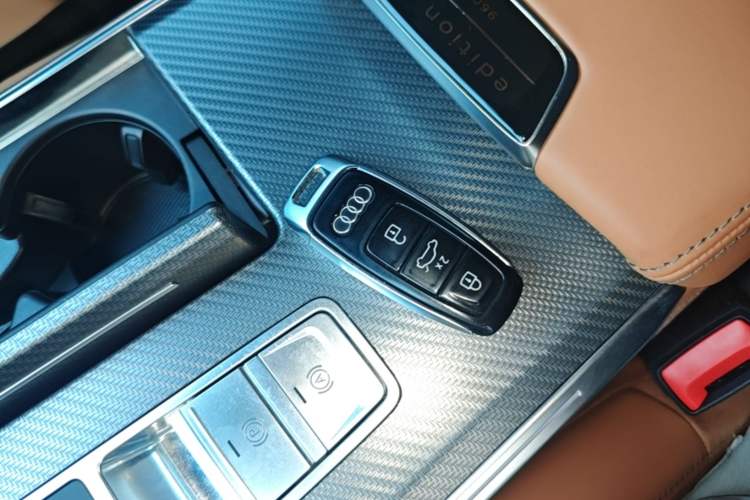 Used Audi A7L 2022 55 TFSI quattro S-line Edition One First Edition Vehicle Key