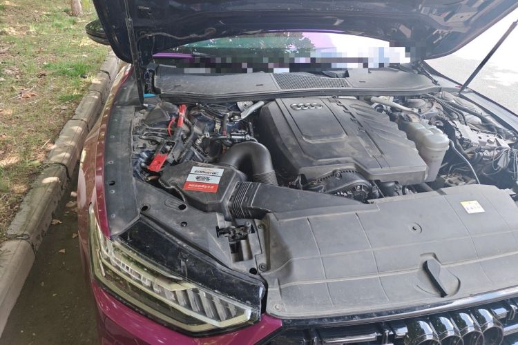 Used Audi A7L 2022 45 TFSI quattro S-line Visionary Crystal Package Engine Bay Right