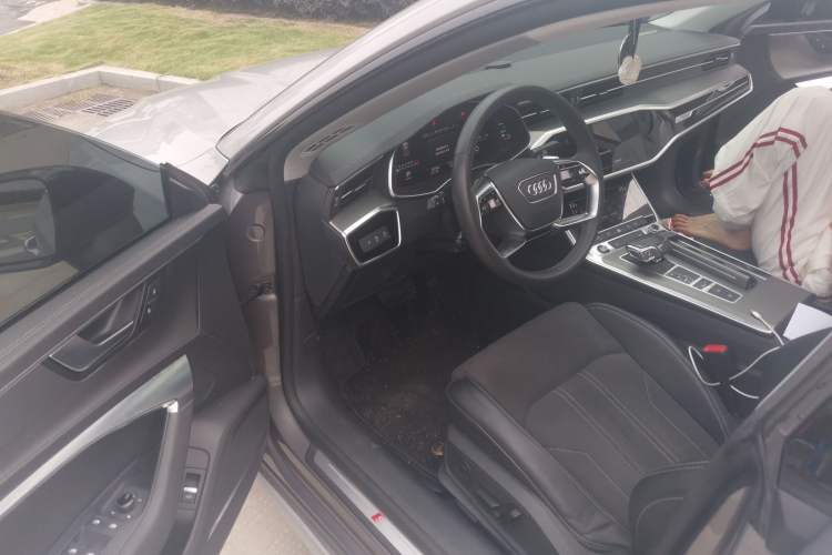 Used Audi A7L 2022 45 TFSI S-line Dream-Building Crystal Flow Package Driver Seat