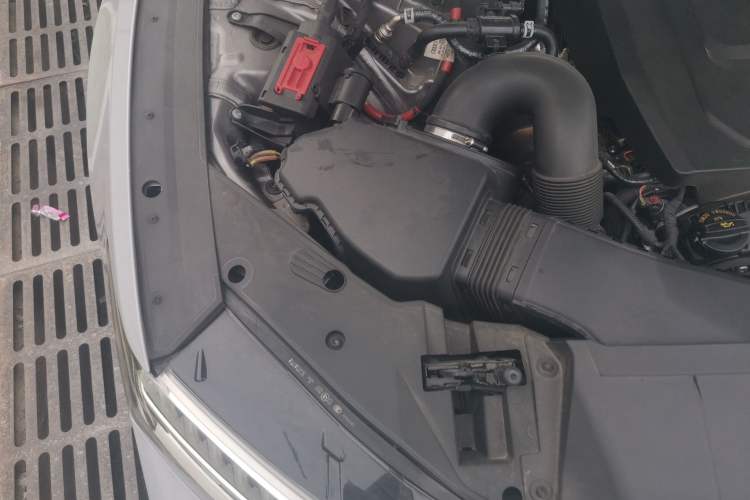 Used Audi A7L 2022 45 TFSI S-line Dream-Building Crystal Flow Package Engine Bay Right