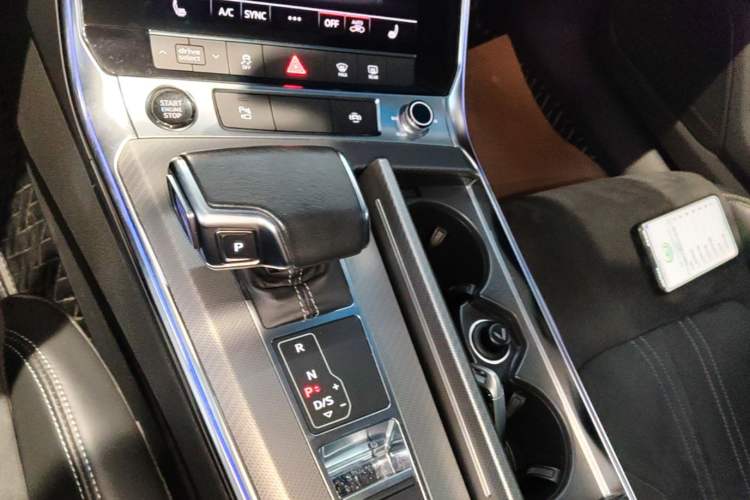 Used Audi A7L 2022 45 TFSI S-line Dream-Building Edition Gear Lever