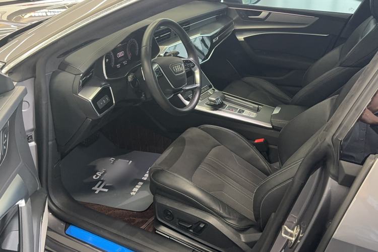 Used Audi A7L 2022 45 TFSI S-line Dream-Building Crystal Flow Package Interior 2