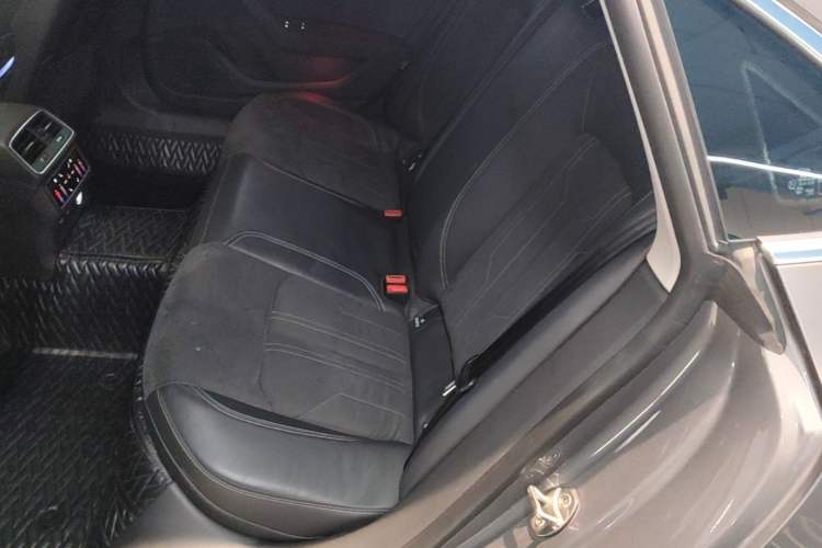 Used Audi A7L 2022 45 TFSI S-line Dream-Building Edition Left Rear Seat