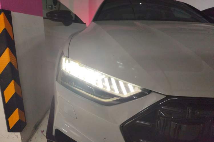 Used Audi A7L 2022 45 TFSI quattro S-line Wind Rider Right Front Headlight