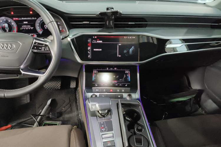 Used Audi A7L 2022 45 TFSI S-line Dream-Building Edition Audio And AC Panel