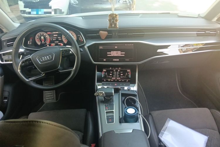 Used Audi A7L 2022 45 TFSI quattro S-line Paladin Center Console