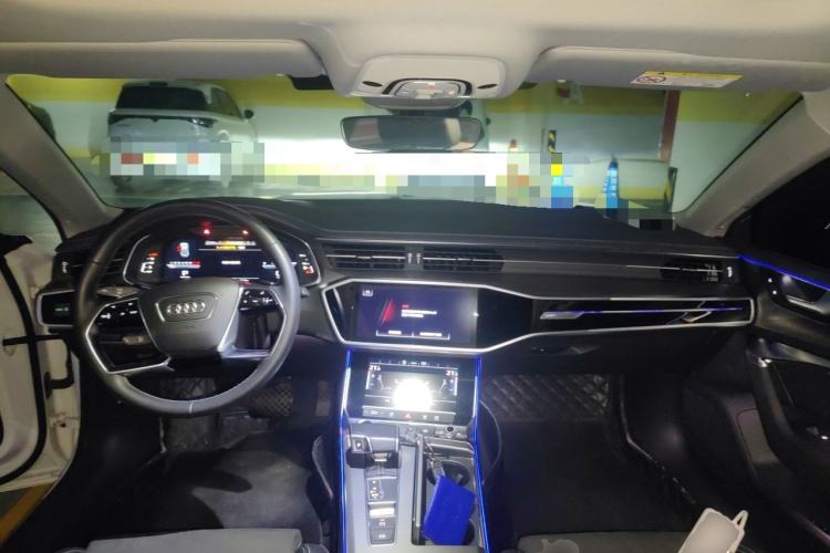 Used Audi A7L 2022 45 TFSI S-line Dream-Building Edition Center Console
