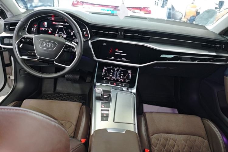 Used Audi A7L 2022 45 TFSI quattro S-line Paladin Center Console