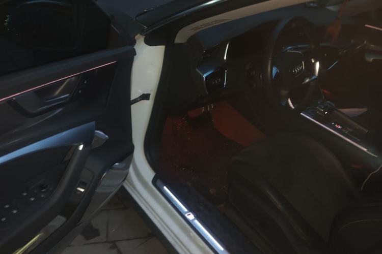 Used Audi A7L 2022 45 TFSI S-line Dream-Chasing Youth Edition Driver Seat
