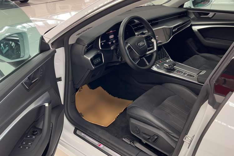 Used Audi A7L 2022 45 TFSI S-line Dream-Building Crystal Flow Package Driver Seat