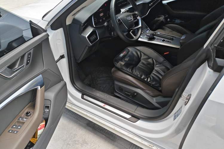 Used Audi A7L 2022 45 TFSI S-line Dream-Building Edition Driver Seat