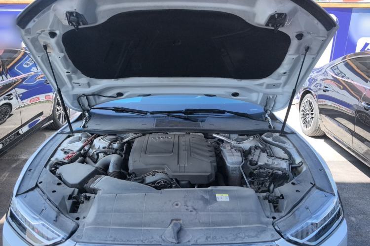 Used Audi A7L 2022 45 TFSI S-line Dream-Chasing Youth Edition Engine Bay
