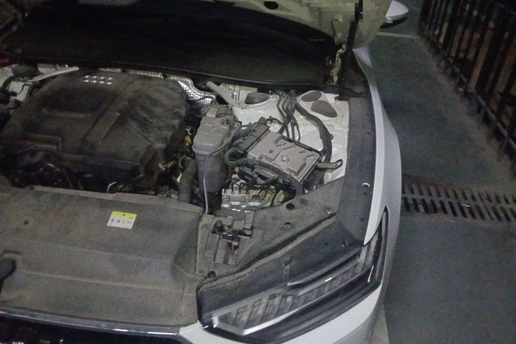 Used Audi A7L 2022 45 TFSI S-line Dream-Building Edition Engine Bay Left
