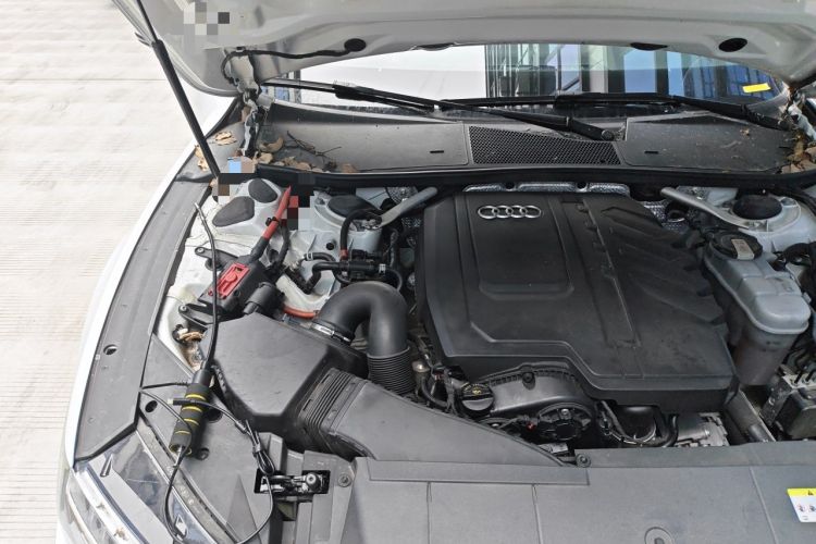 Used Audi A7L 2022 45 TFSI S-line Dream-Building Edition Engine Bay Right