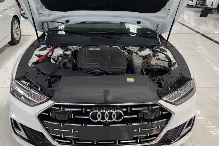 Used Audi A7L 2022 45 TFSI S-line Dream-Building Crystal Flow Package Engine Bay