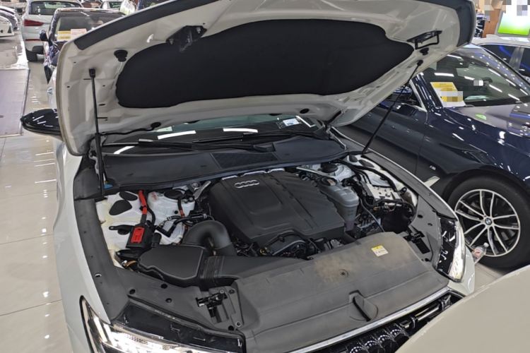 Used Audi A7L 2022 45 TFSI S-line Dream-Building Edition Engine Bay