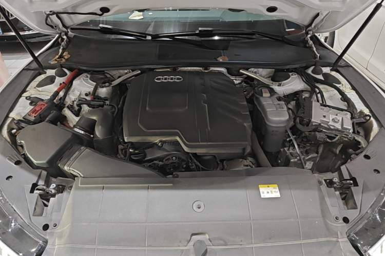 Used Audi A7L 2022 45 TFSI quattro S-line Paladin Engine Bay