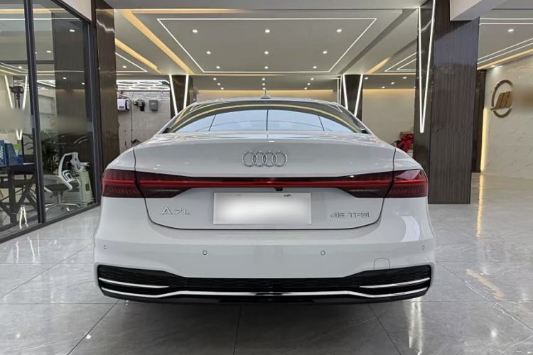 Used Audi A7L 2022 45 TFSI S-line Dream-Building Crystal Flow Package Exterior 2