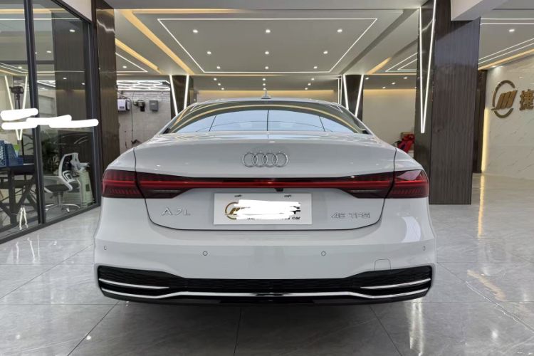 Used Audi A7L 2022 45 TFSI S-line Dream-Building Crystal Flow Package Exterior 2