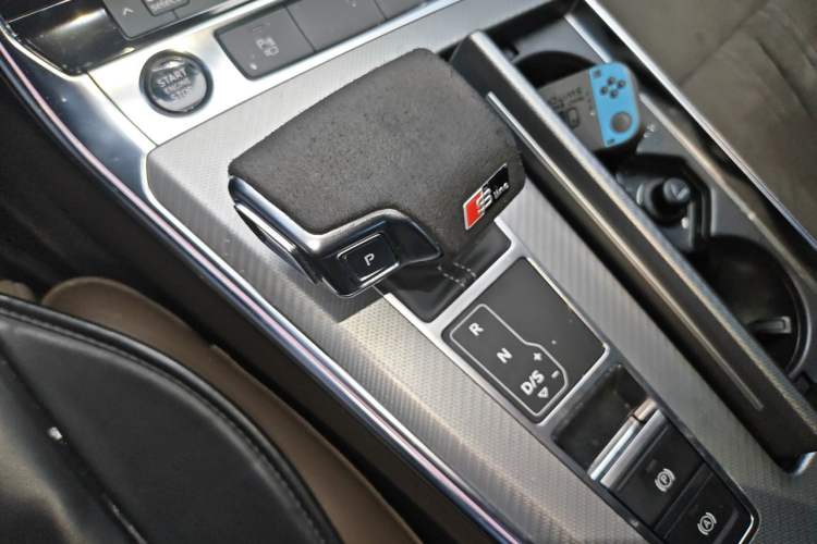 Used Audi A7L 2022 45 TFSI S-line Dream-Building Edition Gear Lever