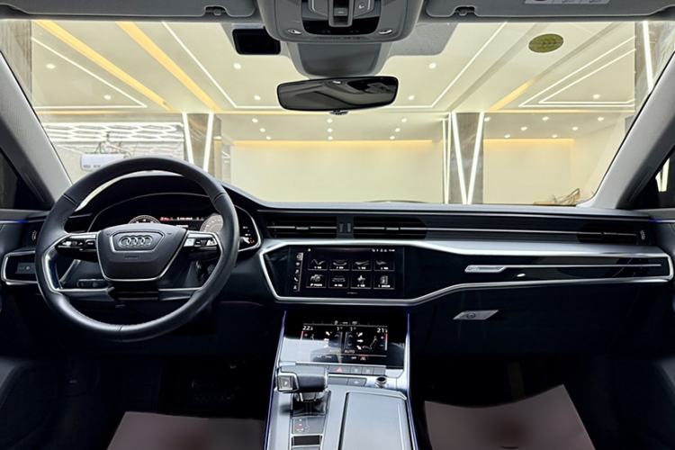 Used Audi A7L 2022 45 TFSI S-line Dream-Building Crystal Flow Package Interior 6