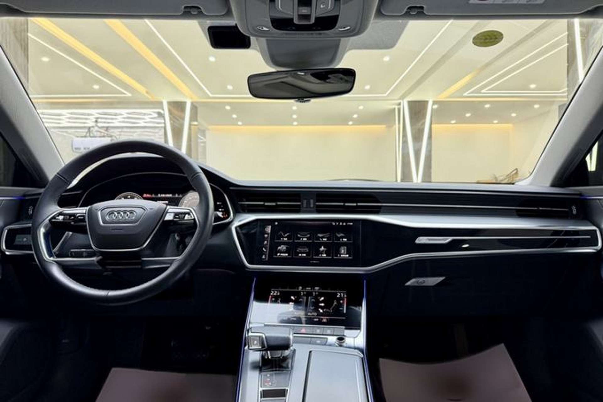 Used Audi A7L 2022 45 TFSI S-line Dream-Building Crystal Flow Package Interior 6