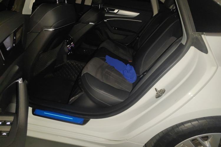 Used Audi A7L 2022 45 TFSI S-line Dream-Building Edition Left Rear Seat