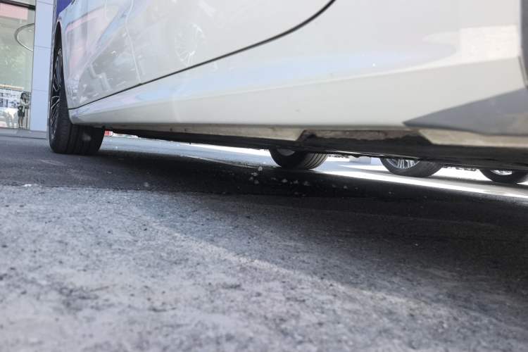 Used Audi A7L 2022 45 TFSI S-line Dream-Chasing Youth Edition Left Side Sill