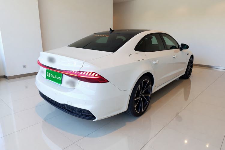Used Audi A7L 2022 55 TFSI quattro S-line Zhiyuan Edition Obsidian Black Package Rear Right 45 Deg