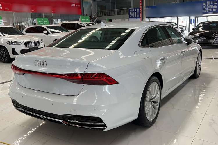 Used Audi A7L 2022 45 TFSI S-line Dream-Building Crystal Flow Package Rear Right 45 Deg