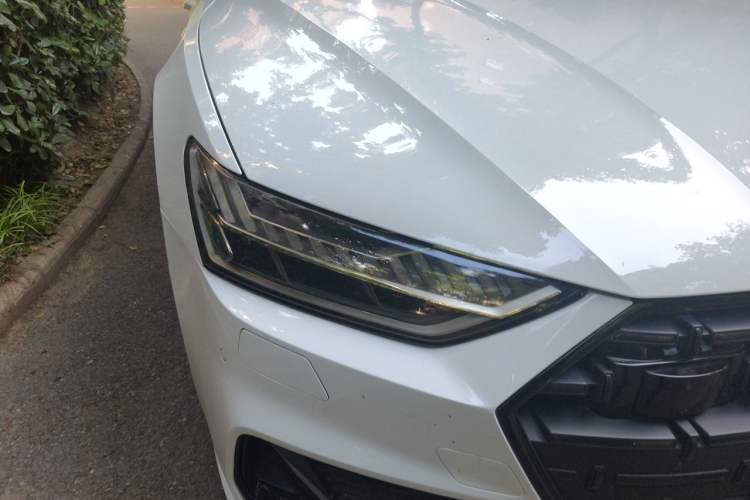 Used Audi A7L 2022 45 TFSI quattro S-line Visionary Edition Obsidian Black Package Right Front Headlight