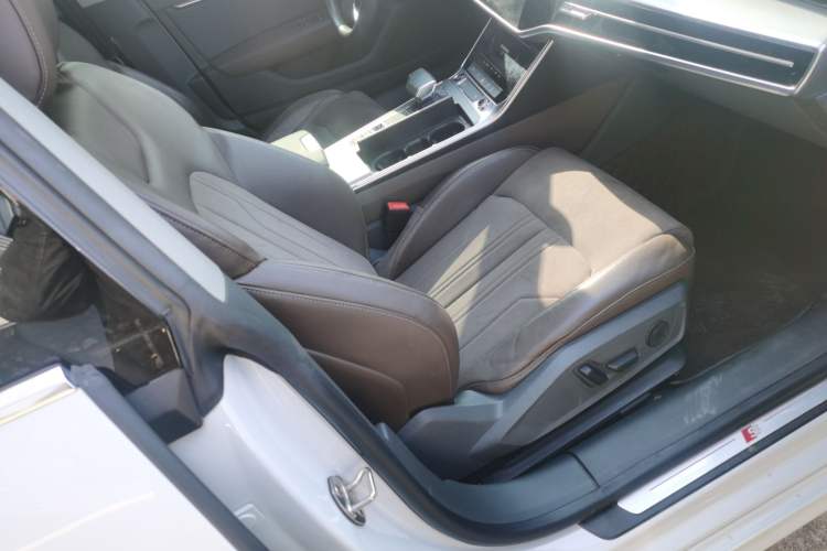 Used Audi A7L 2022 45 TFSI S-line Dream-Building Edition Right Front Seat