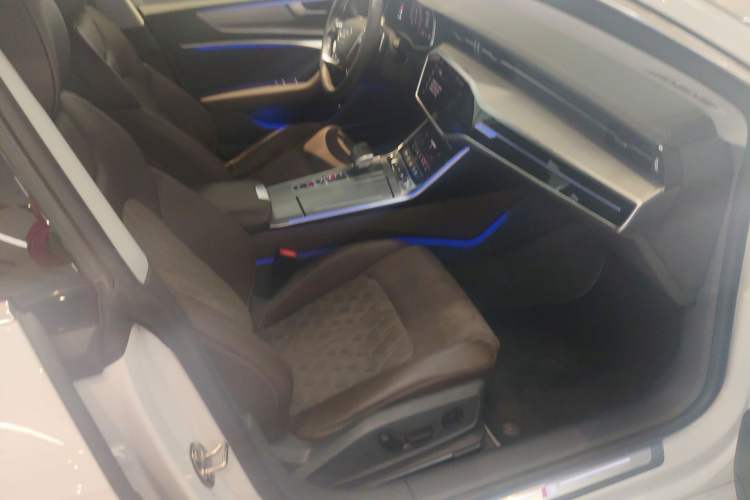 Used Audi A7L 2022 45 TFSI quattro S-line Visionary Crystal Package Right Front Seat