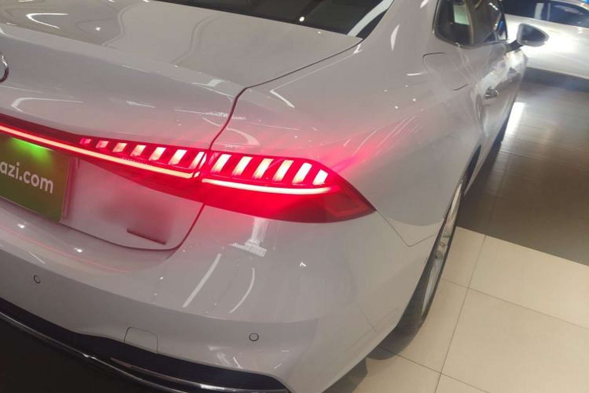Used Audi A7L 2022 45 TFSI quattro S-line Visionary Crystal Package Right Rear Taillight