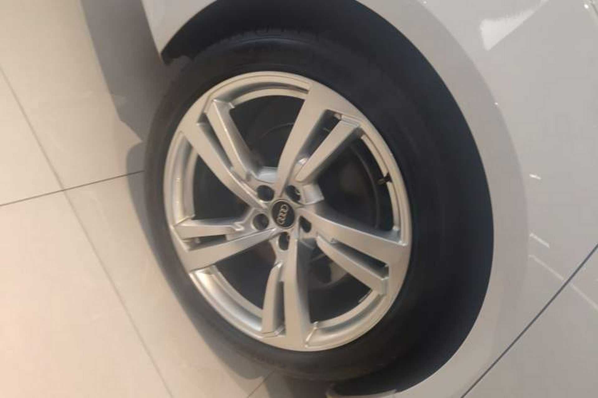 Used Audi A7L 2022 45 TFSI quattro S-line Visionary Crystal Package Right Rear Wheel Hub