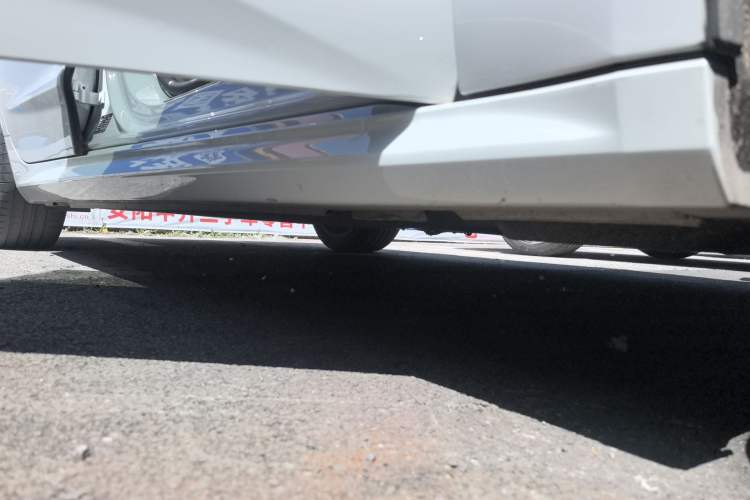 Used Audi A7L 2022 45 TFSI S-line Dream-Chasing Youth Edition Right Side Sill