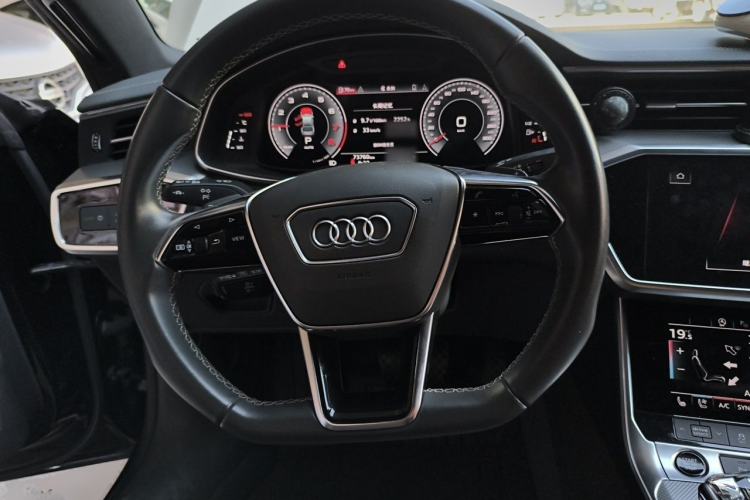 Used Audi A7L 2022 45 TFSI quattro S-line Wind Rider Steering Wheel
