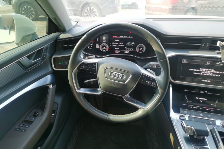 Used Audi A7L 2022 45 TFSI S-line Dream-Building Edition Steering Wheel