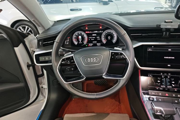Used Audi A7L 2022 45 TFSI S-line Dream-Building Crystal Flow Package Steering Wheel
