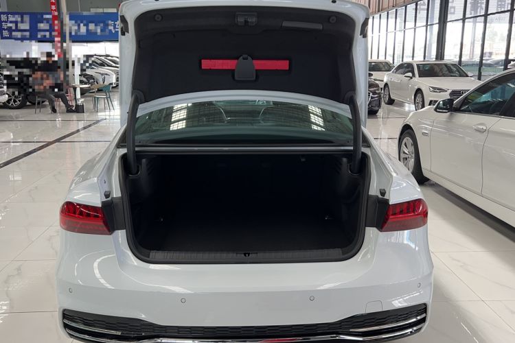 Used Audi A7L 2022 45 TFSI S-line Dream-Building Crystal Flow Package Trunk