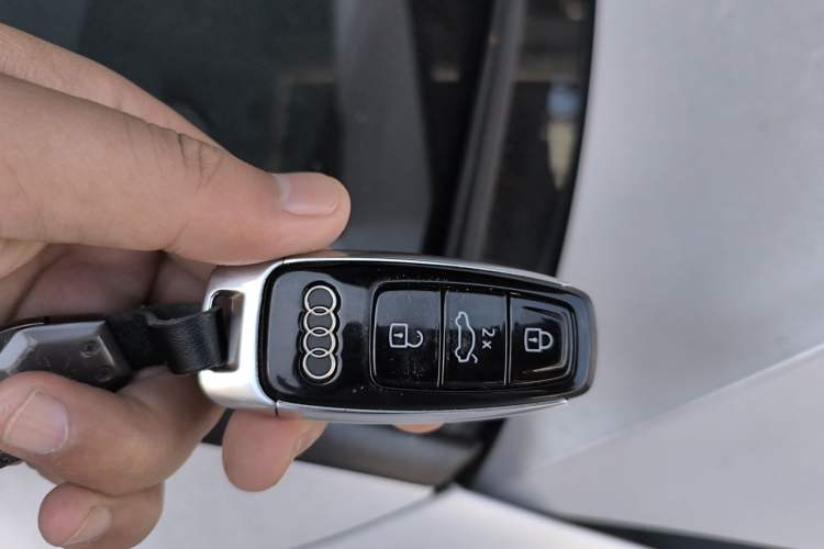 Used Audi A7L 2022 45 TFSI quattro S-line Wind Rider Vehicle Key