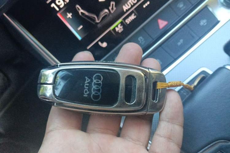 Used Audi A7L 2022 45 TFSI quattro S-line Paladin Vehicle Key