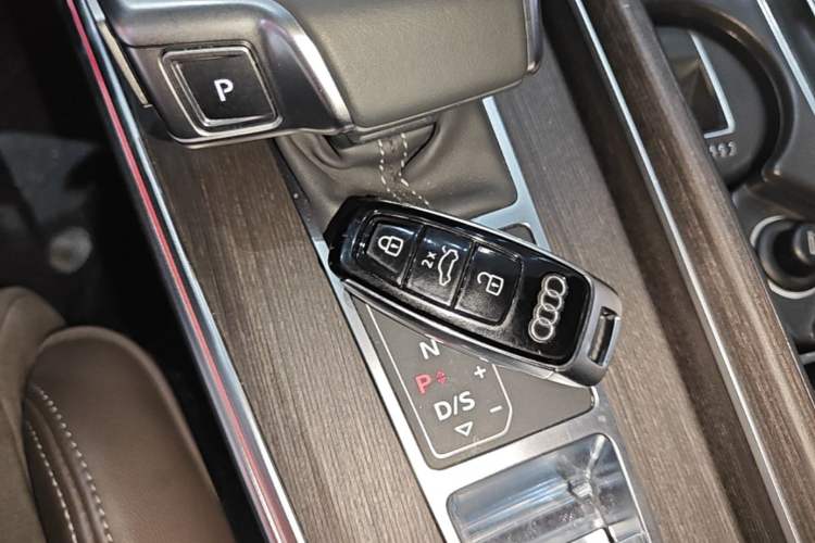 Used Audi A7L 2022 45 TFSI quattro S-line Paladin Vehicle Key