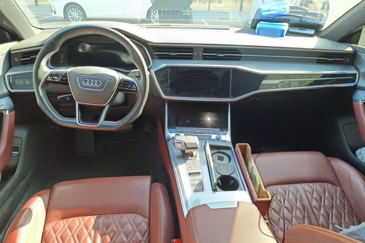 Used Audi A7L 2023 45 TFSI quattro S-line Black Warrior Edition Center Console
