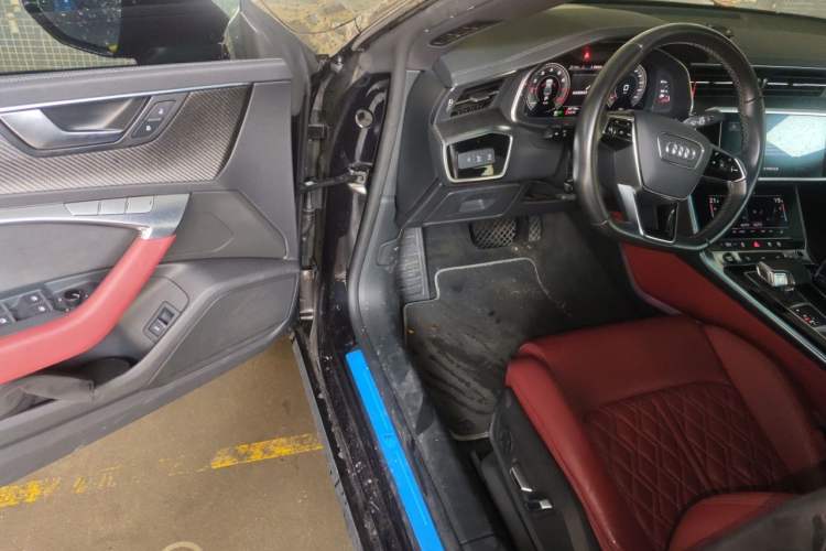 Used Audi A7L 2023 45 TFSI quattro S-line Black Warrior Edition Driver Seat